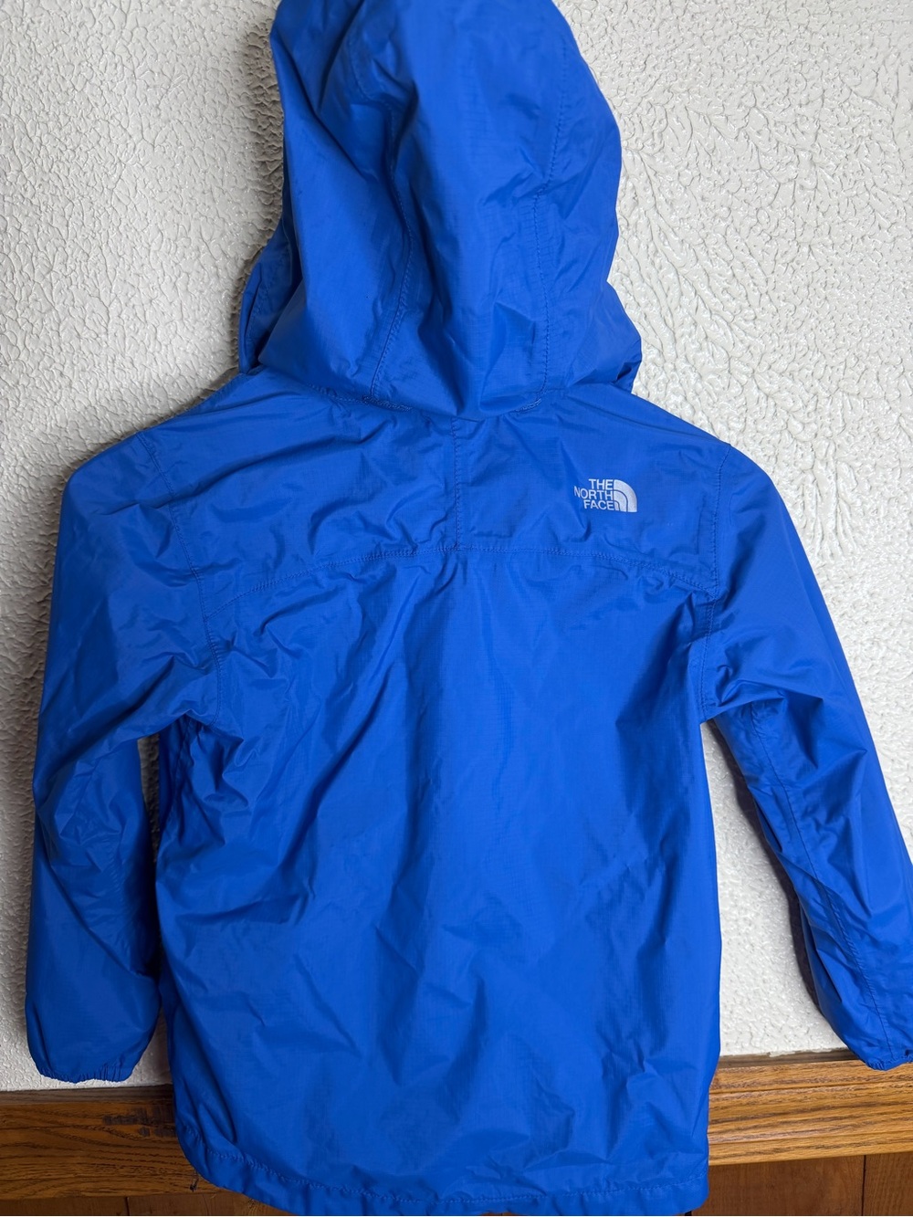 The North Face Bright Blue Kids' Hooded Rain Jacket - Picture 2 of 4